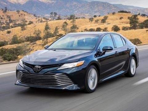 刚提新款凯美瑞就出车祸？拆开保险杠车主瞬间很尴尬！