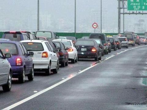 预算8万你还考虑买小型SUV？这款车颜值、动力、配置车主给满分