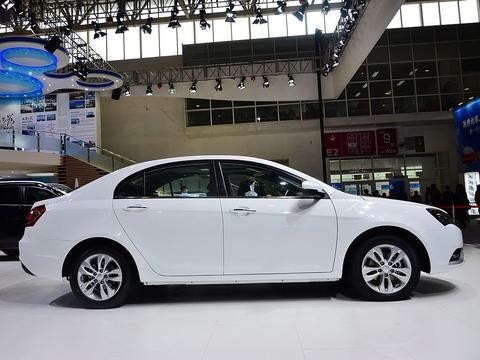 单挑一众合资，帝豪EC7凭何成为自主家轿销量冠军？看完不得不服