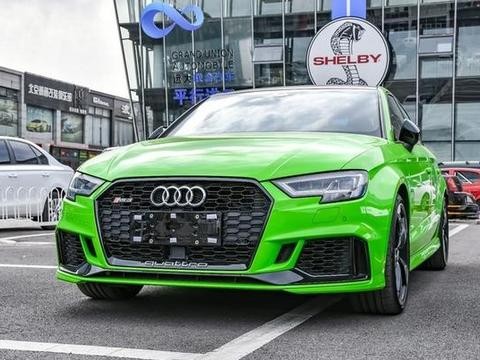 奥迪这辆车下能压钢炮上能追超跑，搭配为数不多的5缸发动机