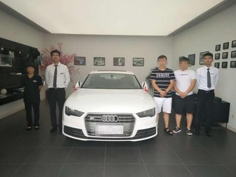 花58万买辆奥迪A7, 表弟说是辆奥迪S7, 车主却不经意的笑了！