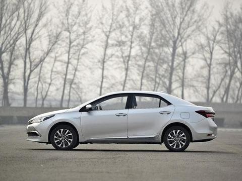 全球卖了1600万台，油耗不到5L，10万在国内无人问！