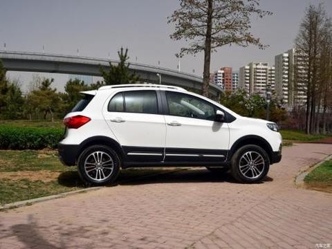 最受欢迎的4款6万左右的车，适合第一次买车的人