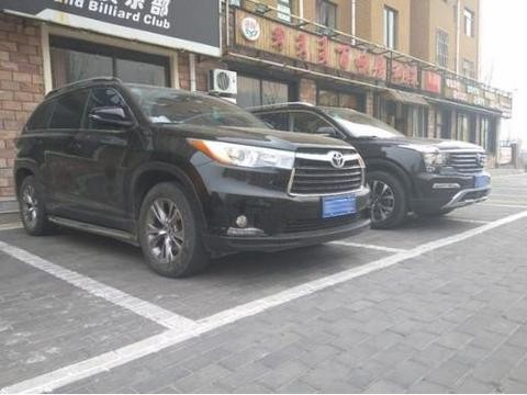 传祺GS8故意停在汉兰达旁边，难以想象这是如今的国产车！