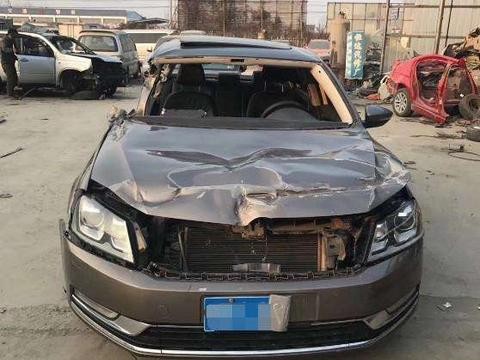 邻居花1.9万买辆大众迈腾, 称以后再也不骑电动车了