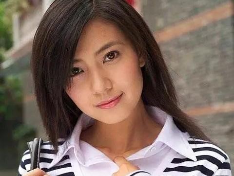 39岁高圆圆经历坎坷如今事业有成，名下低调的私人座驾很奢华！