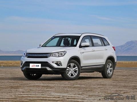 新款长安CS75七座图片 实车新增全景天窗