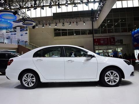 单挑一众合资, 帝豪EC7凭何成为自主家轿销量冠军? 看完不得不服