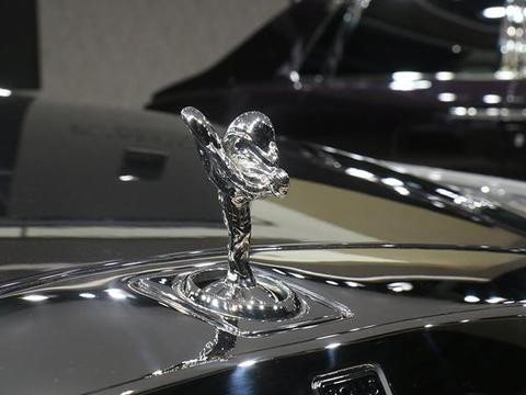 顶级至尊：全新2018劳斯莱斯幻影超详细实拍，思聪不来一辆吗？