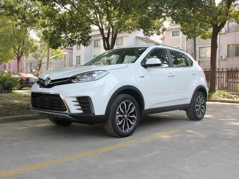 9.88万起的名爵锐腾内饰小胜荣威RX5, 外观尚可、动力不错！