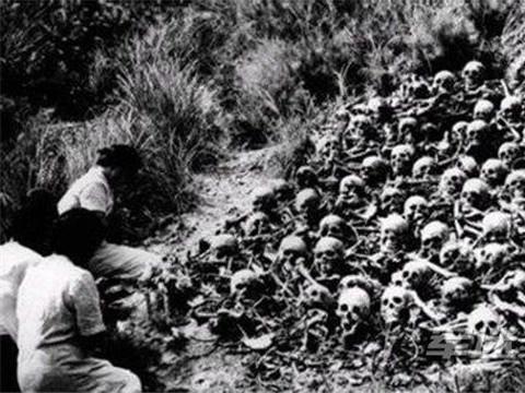 野人山里的远征军: 士兵倒下时, 双手哆嗦着指向祖国方向"好想家