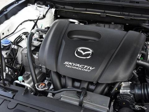 2.0L汽油发动机油耗3.3升