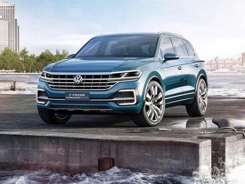 18款大众途锐来了，全车都是触摸屏，很帅气，奥迪Q7彻底凉了