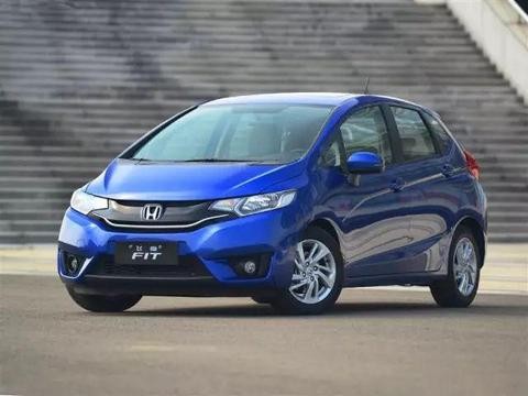 90后都爱开的这几款车，其中一款最高优惠竟达2.3万元！