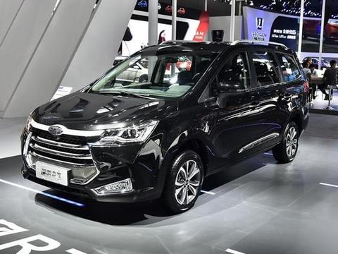 国产MPV又一黑马，内饰10多万，没想到才5万，五菱宏光该紧张了