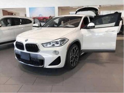 国内首台宝马X2到店, 外形低矮, 有小钢炮的感觉, 仅售23万