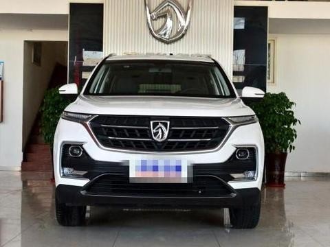 宝骏530实车到店！轴距2米75，全系标配ESP，仅售8万哈弗H6也怕