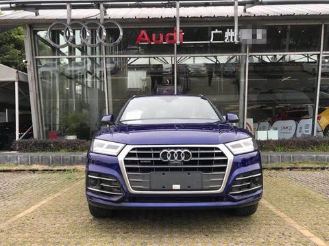 18款奥迪Q5L到店，加长后空间暴增，后排还剩三拳，宝马X3怎么比