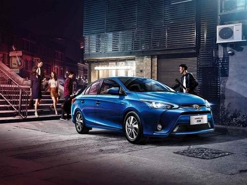 丰田为抢占市场推7万的车，标配启停技术，油耗才3毛！自主寒冬