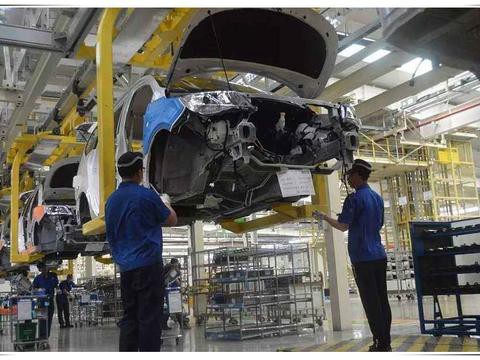 宝骏530要玩心机? 预售价又往下调, 网友: 没性价比还不如买哈弗!