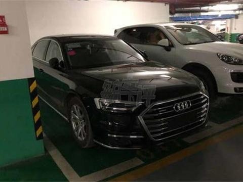 全新奥迪A8国内实拍，造型动感十足超越宝马，今年三月上市！