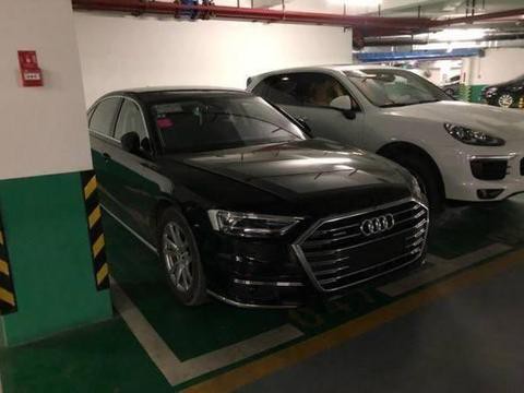 全新A8地库偶遇，新车还没上市怎么就开上了呢？