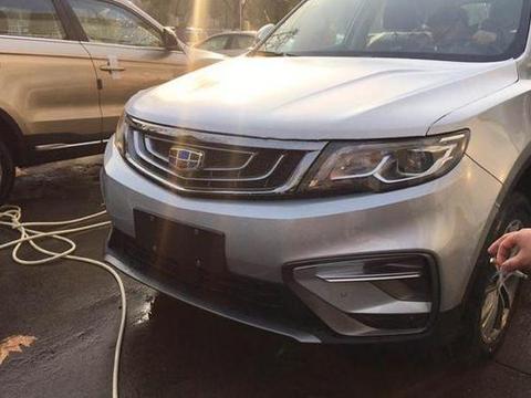 2018款吉利博越街头被偷拍，外观真的逆天，哈弗要慌了！