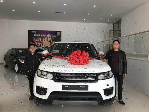 路虎揽胜运动提车记，爷孙三代齐上阵，车主：是我爸选的车