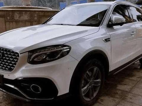 众泰版奔驰出现了，外观像内饰也像，网友：模仿，众泰是认真的