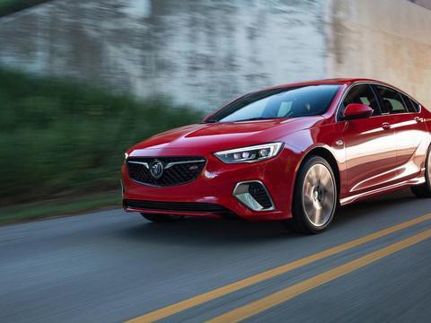 性能超越GTI专治不服！开宝马3系也拿它没办法