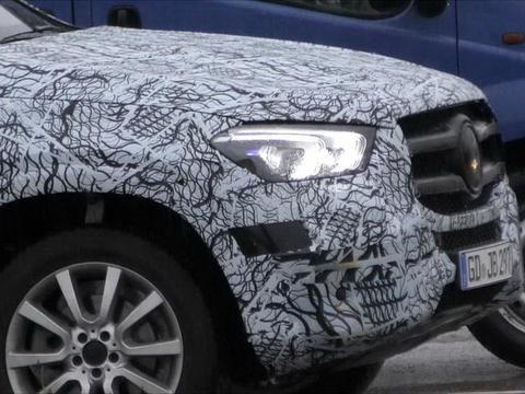 换装全新前大灯组 奔驰新一代GLE新谍照曝光！