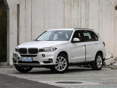 新款宝马X5曝光：双肾格栅增大、天使眼取消，酷似宝马X3！