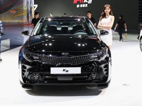 起亚K5全新上市，仅卖24万的它，