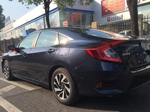 本田思域无级变速器，配6个安全气囊，无钥匙进入远程启动