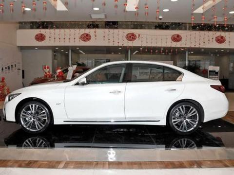 卖不动就改款，奔驰2.0T配后驱，卖迈腾价可被凯迪拉克瞧不起