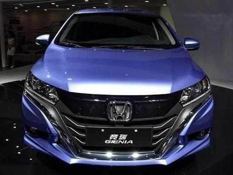 丰田这车十年开不坏，一公里油耗才3毛，9万买它还是买帝豪？