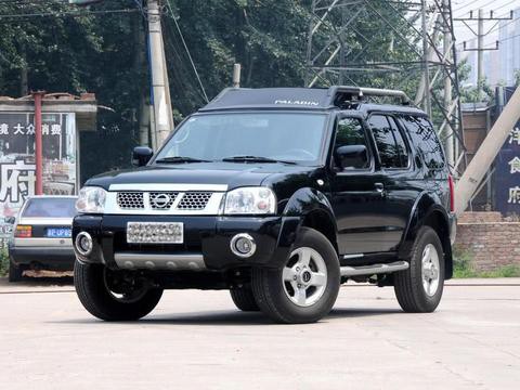 15年一改款，车长4.8米配7AT，卖18万的日系越野将取代普拉多！