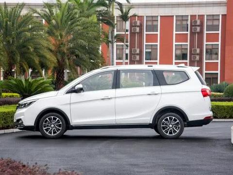 10万以内的标杆非它莫属！月销4万台，五菱看到只能干瞪眼！