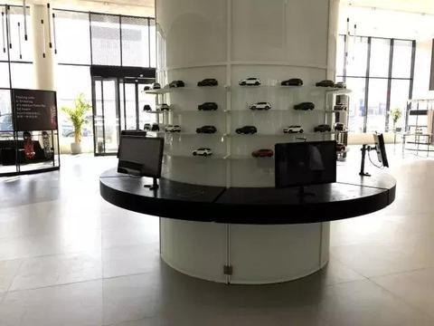 我们给领克01相当高的评价，只因它兑现了自主品牌的品质感