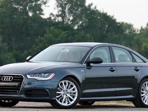 最牛C级车，配333马力被称为年轻人的梦，怒将8万一年卖出14万辆