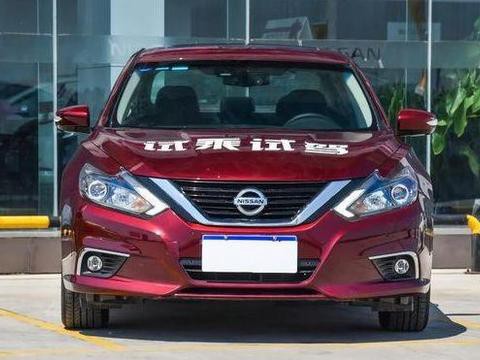 车长4米9油耗5毛！不到17万配LED+皮质座椅，这B级车根本开不坏