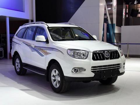 车长4米8，配三档2.8T，7座SUV卖13万，玩不过汉兰达