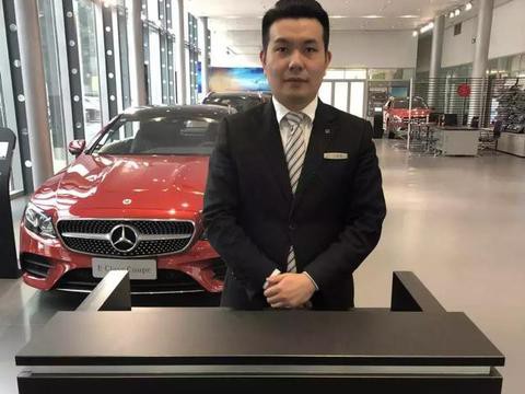 销冠说车丨奔驰有个“卖车教授”，销售秘诀就是要成为顾客的熟人
