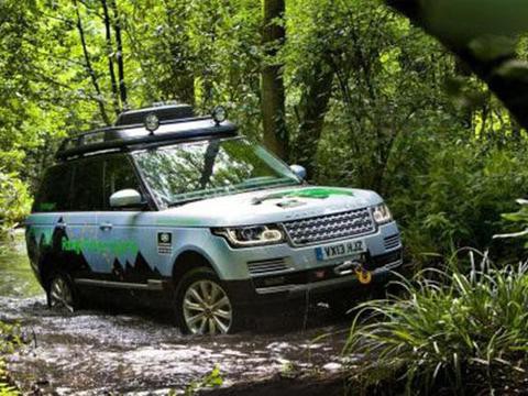 10万、非承载式车身、四驱、可选差速锁，哈弗能有今天少不了它！