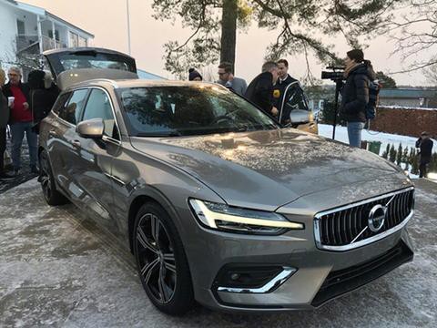 2018年国内上市 沃尔沃全新一代V60瑞典正式发布