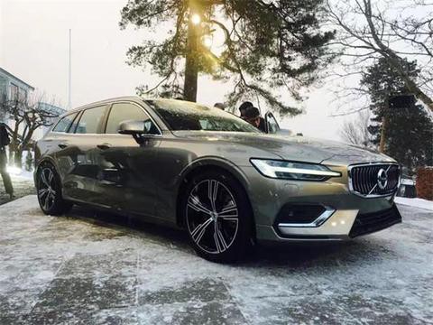 全新沃尔沃V60发布，比XC60更漂亮轴距同级最长，确定年内上市