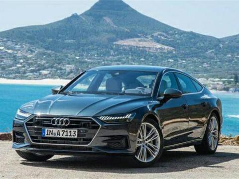 新款奥迪A7到店，激光大灯加内饰三块大屏，50万起步土豪最爱！