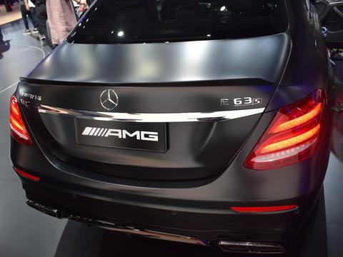 西装猛兽，豪华与速度兼并，用品牌缔造你的情怀！