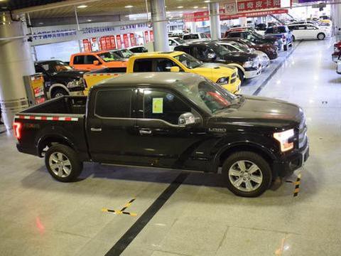 天津港畅销大皮卡，美规福特猛禽F150，一下4台进展厅