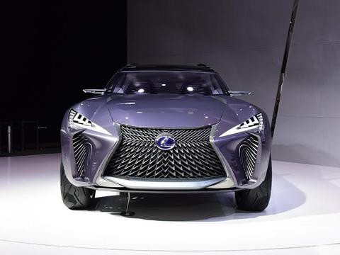 雷克萨斯UX即将上市，新一代的颜值王挑战BBA权威！